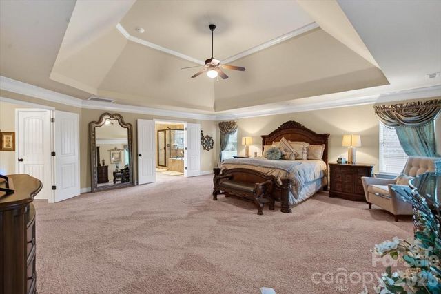 10515 Sweethaven Lane, Harrisburg, NC 28075