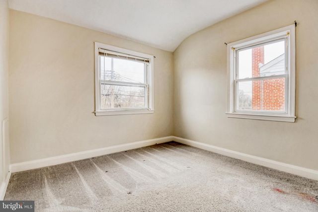 946 MIDDLESEX RD, Essex, MD 21221