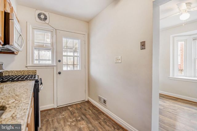 946 MIDDLESEX RD, Essex, MD 21221