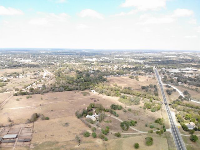 185 County Road 107, Caldwell, TX 77836