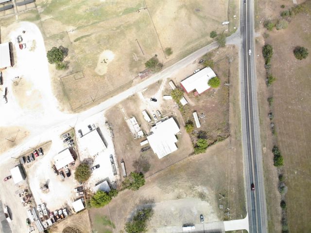 185 County Road 107, Caldwell, TX 77836