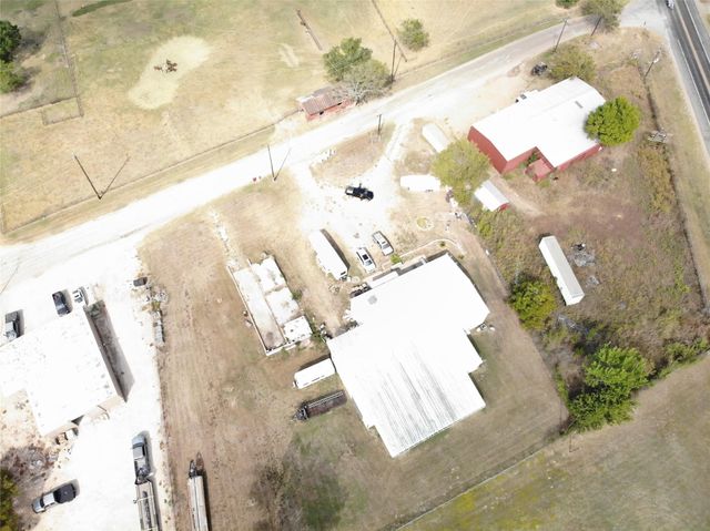 185 County Road 107, Caldwell, TX 77836