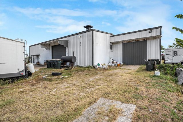 185 County Road 107, Caldwell, TX 77836