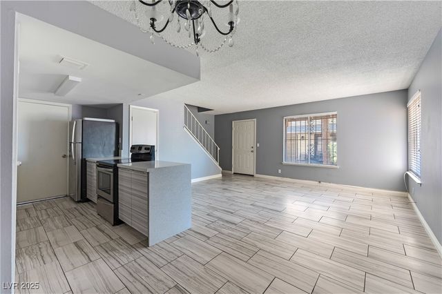 1372 Lorilyn Avenue 3, Las Vegas, NV 89119