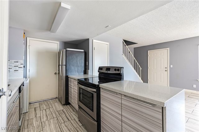 1372 Lorilyn Avenue 3, Las Vegas, NV 89119