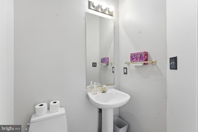 8215 KATIE LYNN CT, Gainesville, VA 20155