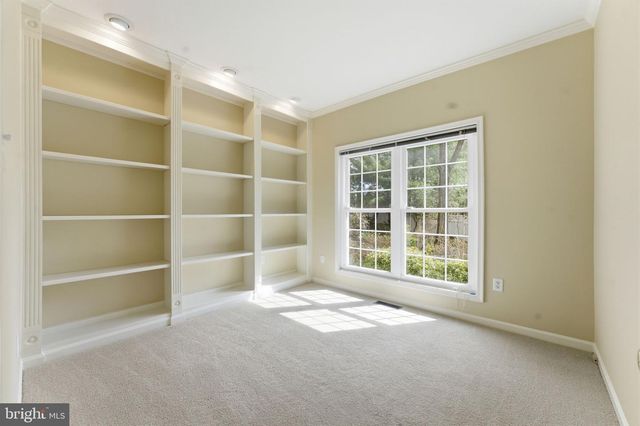 8215 KATIE LYNN CT, Gainesville, VA 20155