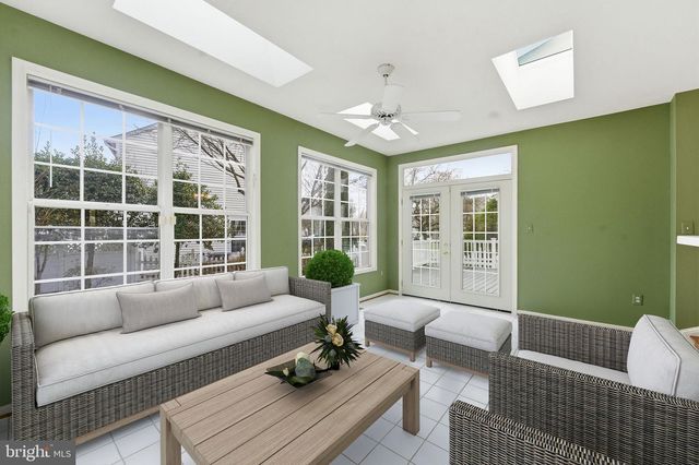 8215 KATIE LYNN CT, Gainesville, VA 20155