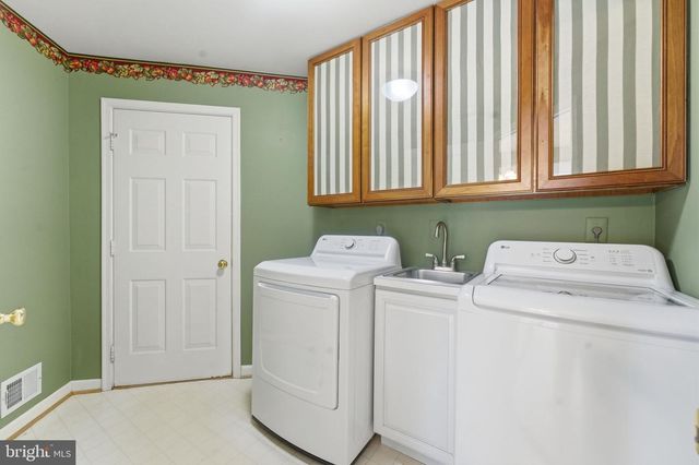 8215 KATIE LYNN CT, Gainesville, VA 20155