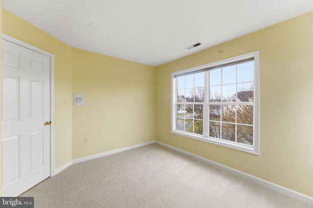 8215 KATIE LYNN CT, Gainesville, VA 20155