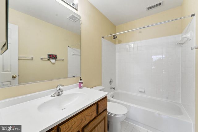 8215 KATIE LYNN CT, Gainesville, VA 20155