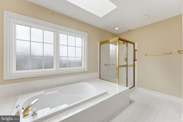 8215 KATIE LYNN CT, Gainesville, VA 20155