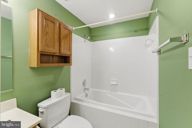 8215 KATIE LYNN CT, Gainesville, VA 20155