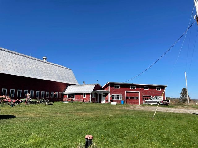338 Johnson Road, Marshfield, VT 05658
