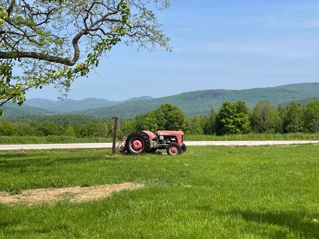 338 Johnson Road, Marshfield, VT 05658