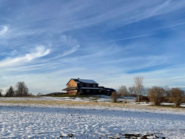 338 Johnson Road, Marshfield, VT 05658