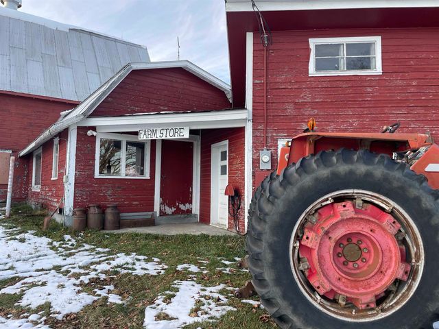 338 Johnson Road, Marshfield, VT 05658