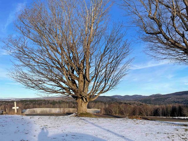 338 Johnson Road, Marshfield, VT 05658