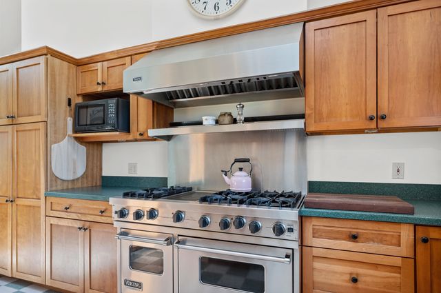 338 Johnson Road, Marshfield, VT 05658