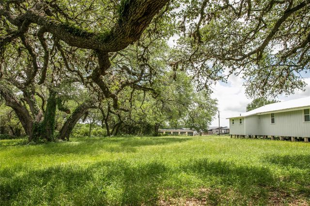 1503 N State Highway 237, Round Top, TX 78954