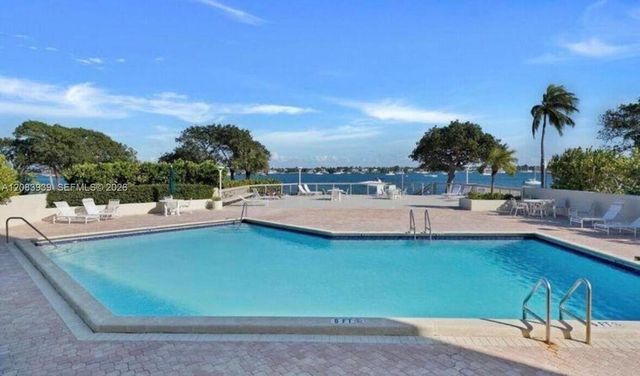 5600 N Flagler Drive 1502, West Palm Beach, FL 33407