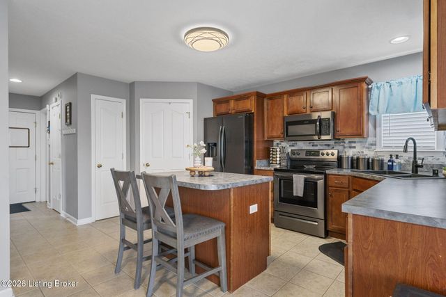 104 Briarcliff Ct, Elizabethtown, KY 42701