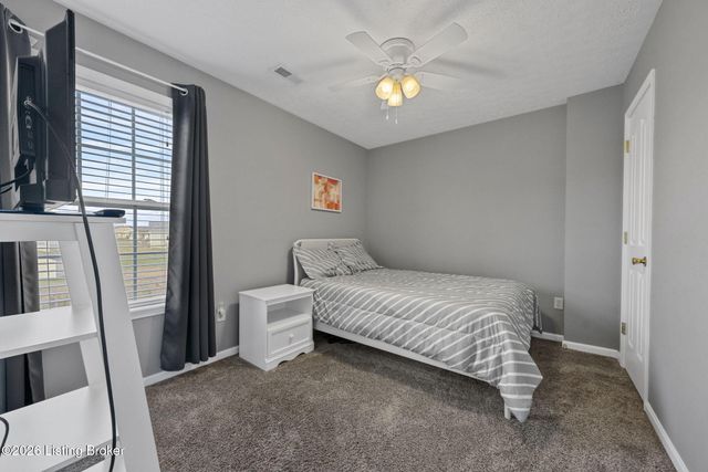 104 Briarcliff Ct, Elizabethtown, KY 42701