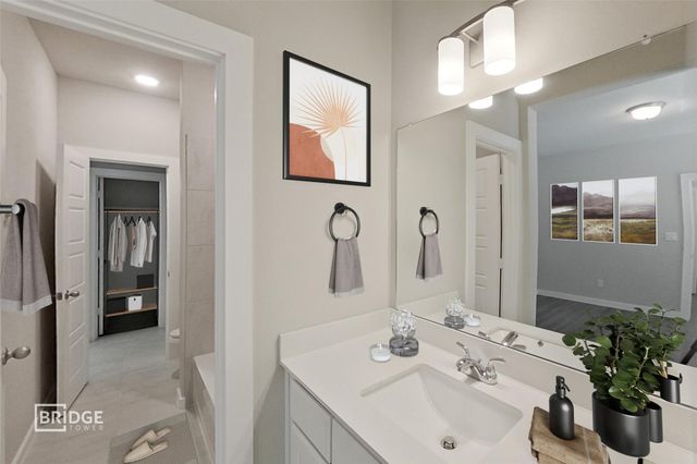 341 Huisache Street, Lake Jackson, TX 77566