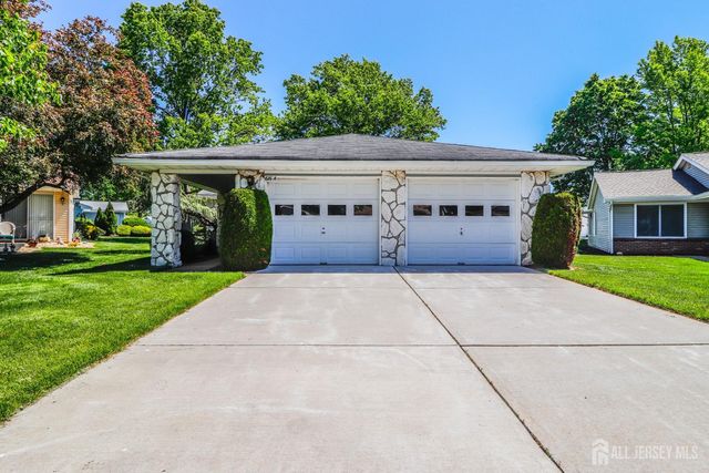 616-A Lemington Plaza, Monroe, NJ 08831