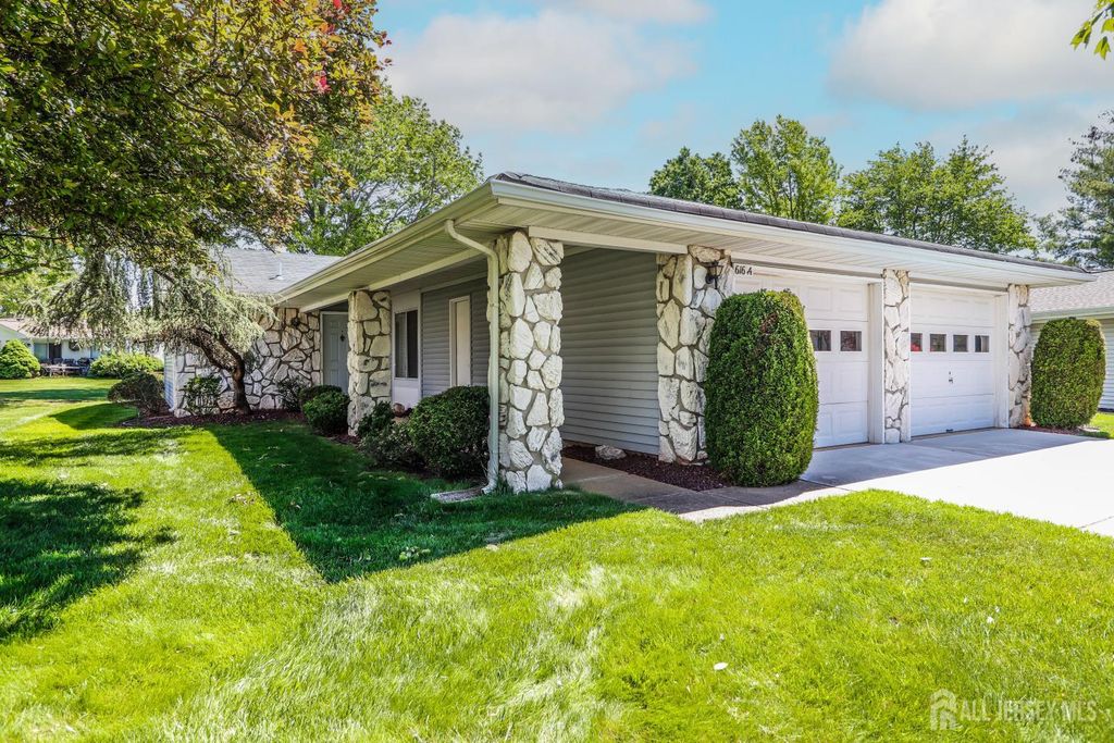 616-A Lemington Plaza, Monroe, NJ 08831