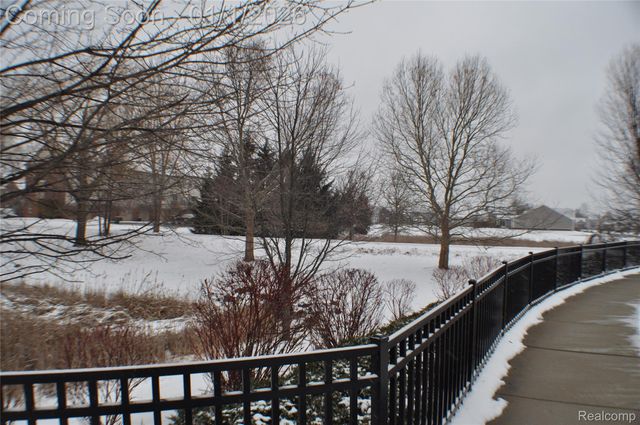 3204 Johanna Ware W 13, Wixom, MI 48393