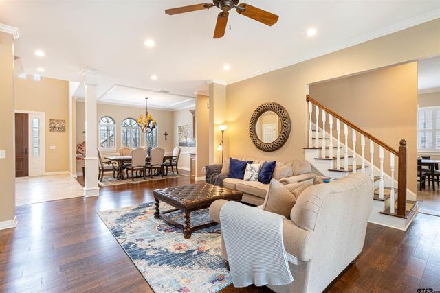 4351 Lazy Creek Dr, Tyler, TX 75707