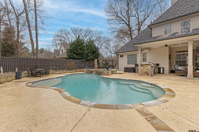 4351 Lazy Creek Dr, Tyler, TX 75707