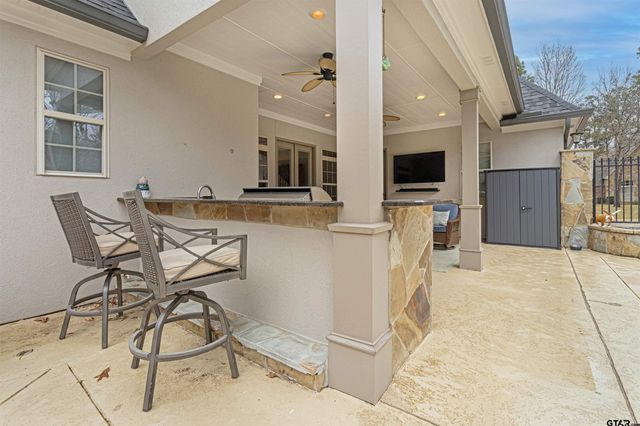 4351 Lazy Creek Dr, Tyler, TX 75707