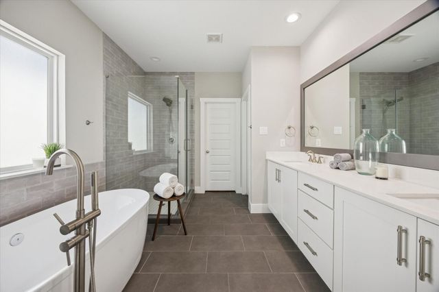 920 W 25th Street B, Houston, TX 77008