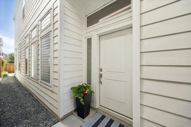 920 W 25th Street B, Houston, TX 77008