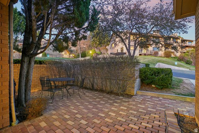 819 N JUNIPERPOINT DR, Salt Lake City, UT 84103