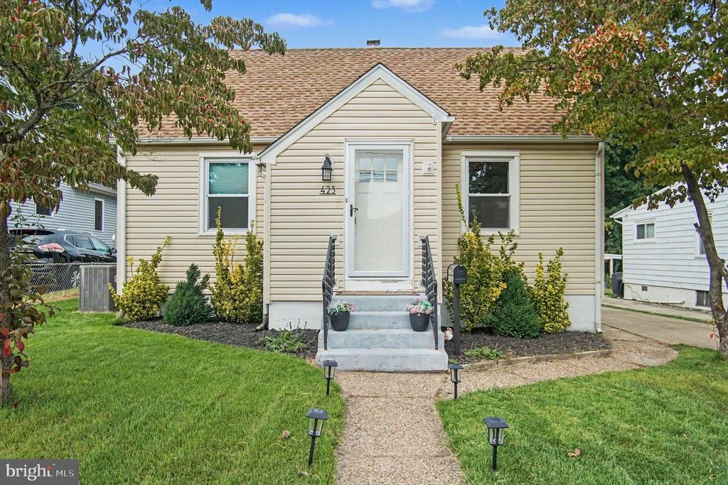 423 E PARK AVE, Maple Shade, NJ 08052 — photo 2