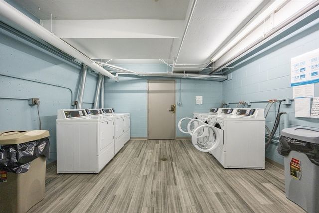 20 Central 213, Salem, MA 01970