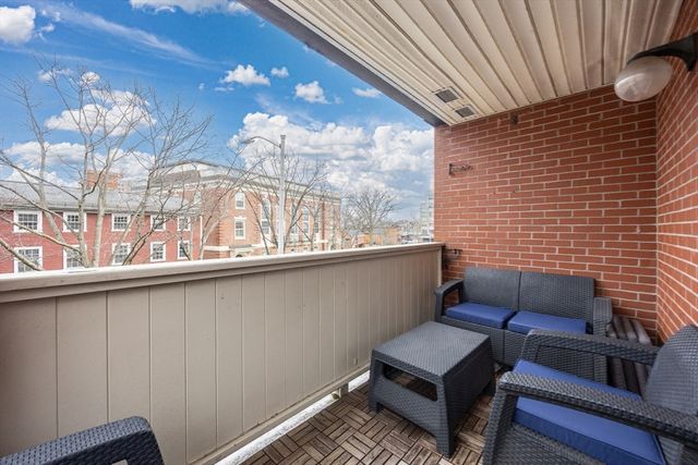 20 Central 213, Salem, MA 01970