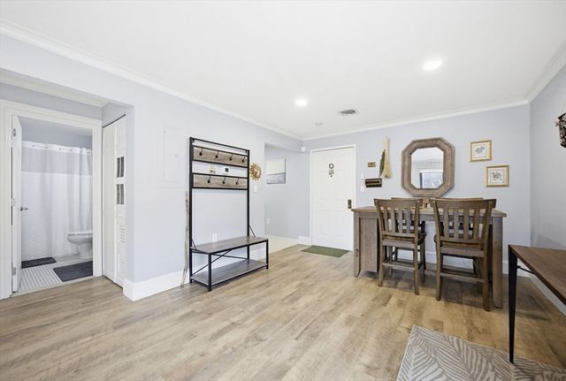 20 Central 213, Salem, MA 01970