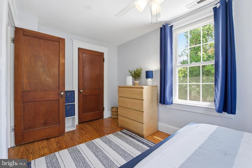 Image 16 of property listing at 19 TIMBER GROVE RD, Owings Mills, MD 21117