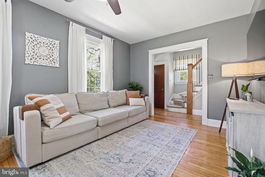 Image 2 of property listing at 19 TIMBER GROVE RD, Owings Mills, MD 21117