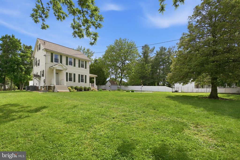 Image 39 of property listing at 19 TIMBER GROVE RD, Owings Mills, MD 21117