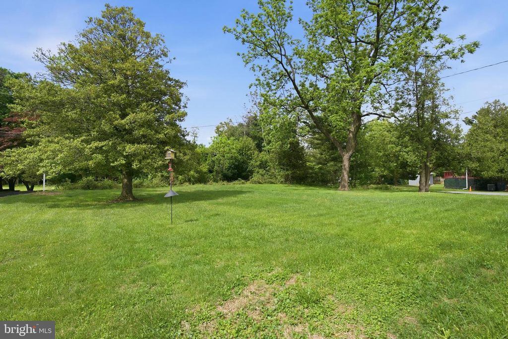 Image 41 of property listing at 19 TIMBER GROVE RD, Owings Mills, MD 21117