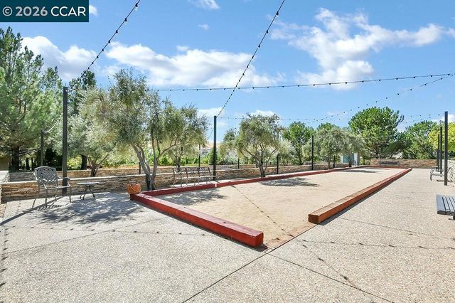1083 Pomerol Cir, Brentwood, CA 94513