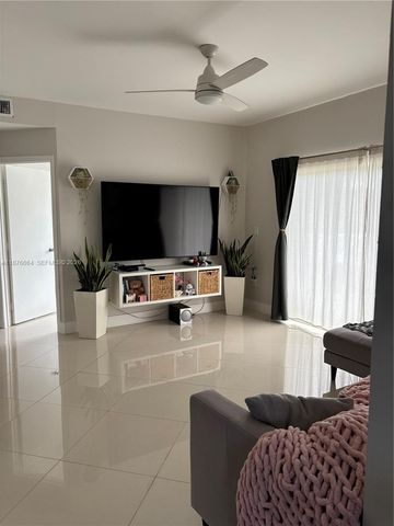 1851 NW 96th Terrace 6B, Pembroke Pines, FL 33024