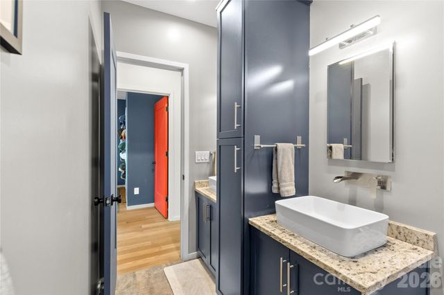1907 Kenwood Avenue, Charlotte, NC 28205