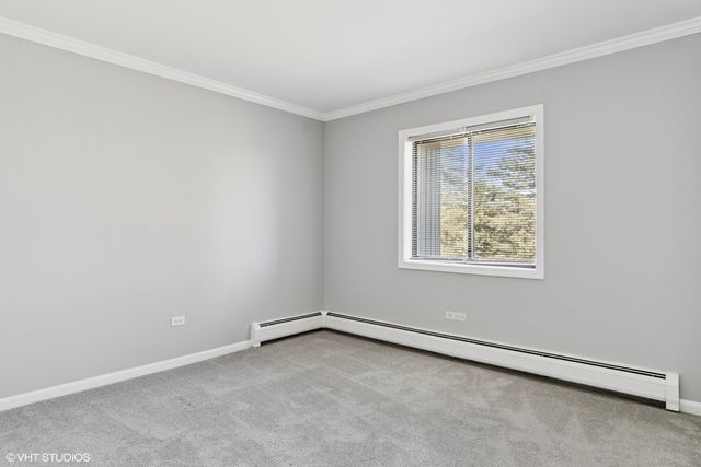 114 E Bailey Road L, Naperville, IL 60565