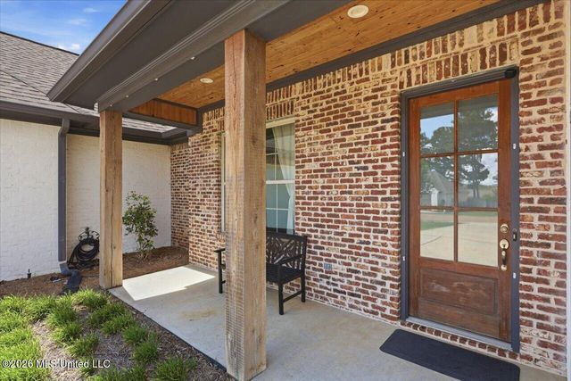 102 Twain Trail, Clinton, MS 39056